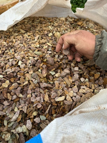 Златолит персиковый декоративная каменная крошка купить в Курской области