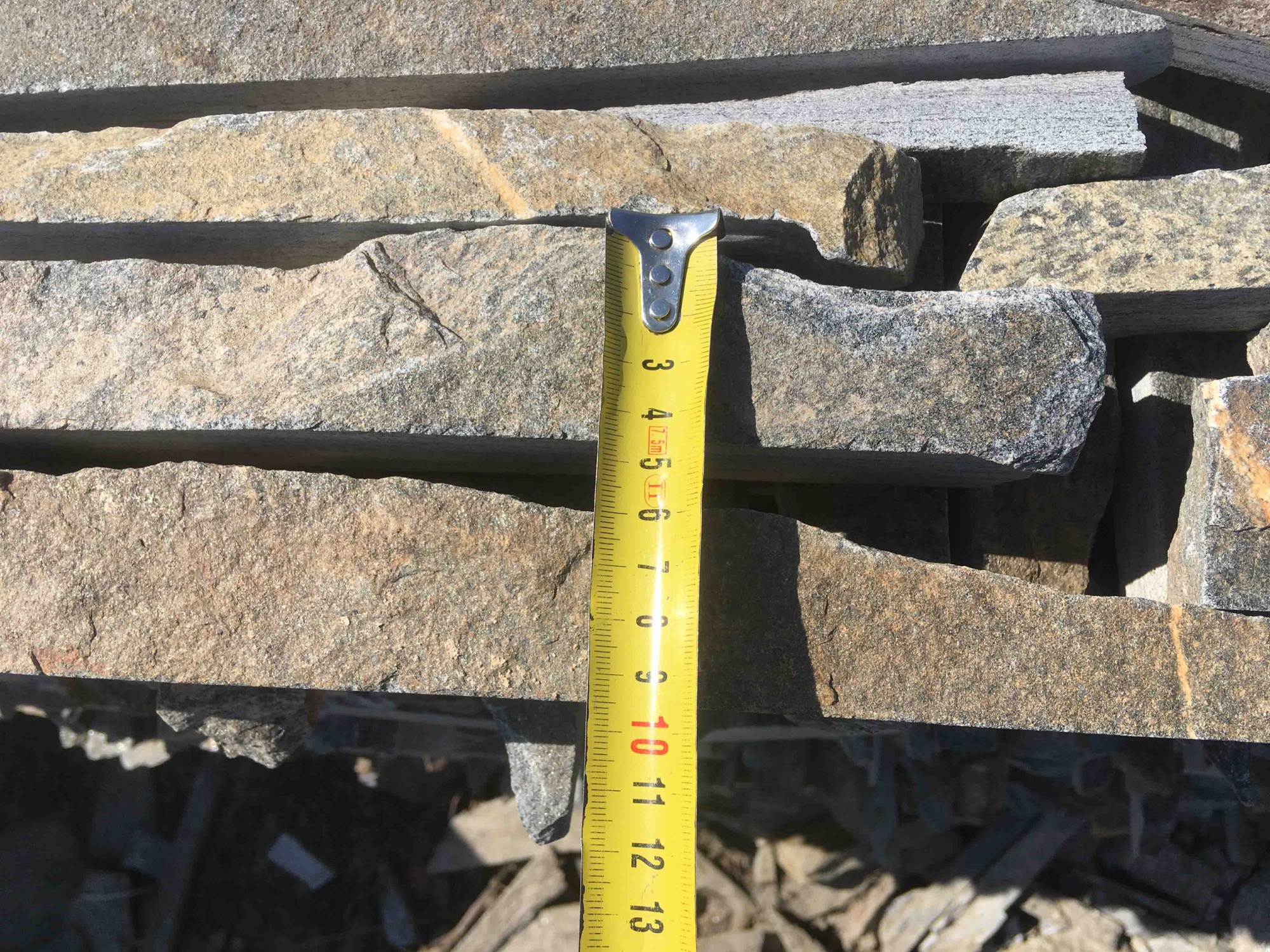 Горбушка златолит мультиколор для облицовки купить в Курской области