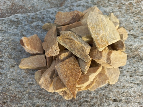 Златолит жёлтый декоративная каменная крошка купить в Курской области