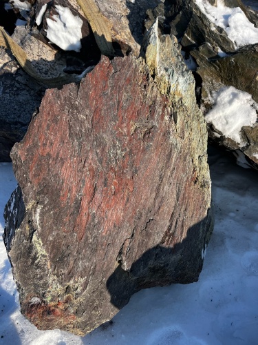 Ландшафтные глыбы красно-фиолетовые 200-1000 килограмм купить в Курской области