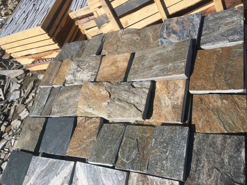 Плитка пилёная златолит Уральский для цоколя, отмостки купить в Курской области