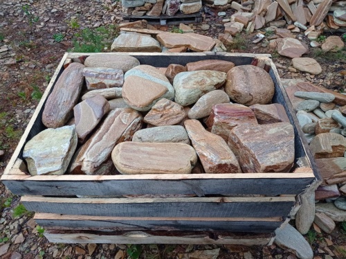 Златолит жёлтый, жёлто-зелёный глыбки и валуны для ланшафтного дизайна купить в Курской области