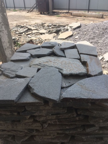 Златолит серебристый галтованный для лестниц купить в Курской области